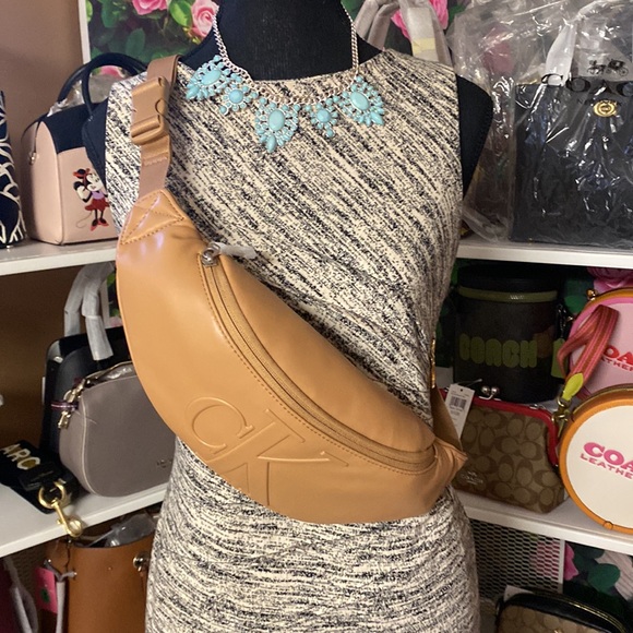 Authentic unisex Ck beltbag/ body bag - Picture 6 of 6